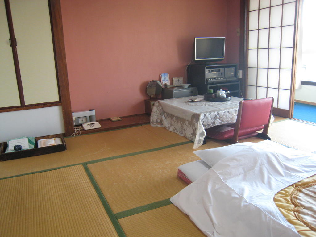 Kajiya Ryokan Futtsu Стая снимка